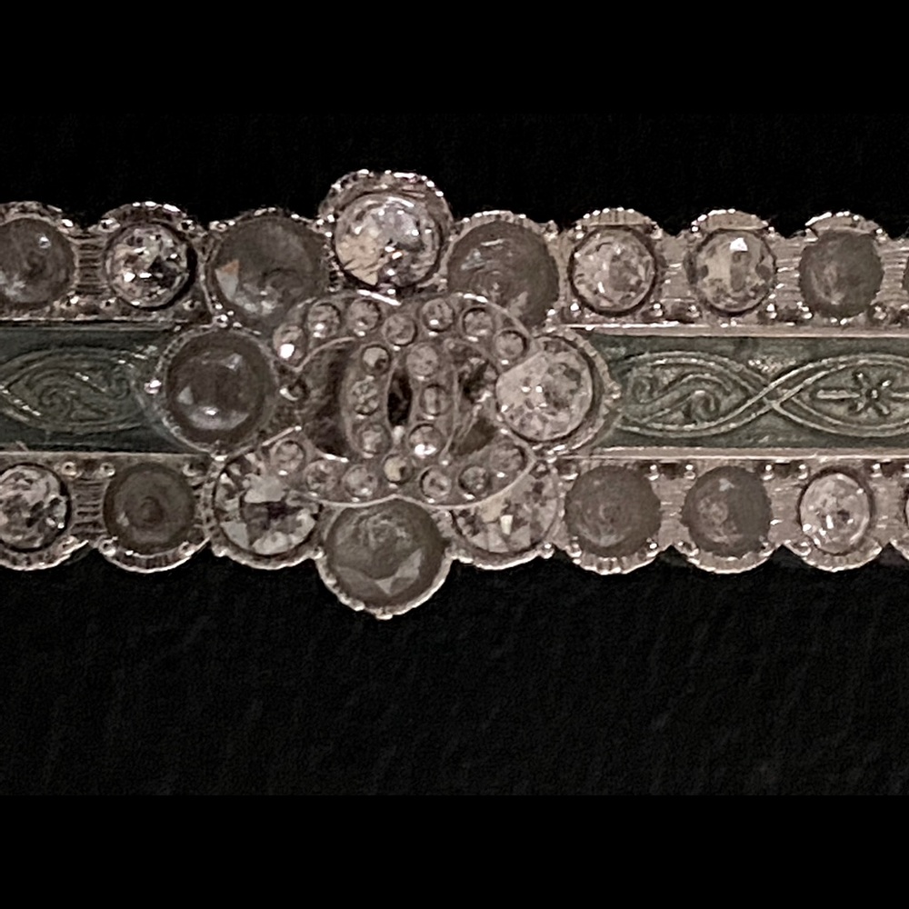 Chanel hair clip - Picture 2 of 4